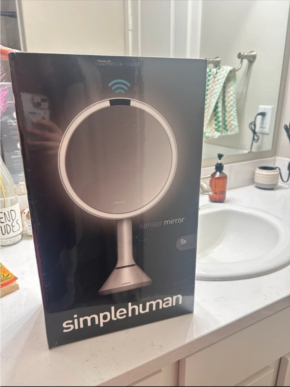 simplehuman 8” Sensor Mirror, 5x (sealed, new in box)
